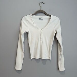 Hollister Cream V-Neck Long Sleeve Top